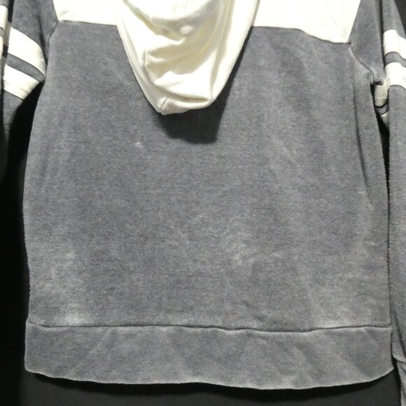 FOREVER 21 | small | Grey and Cream Hooded Sweatshirt | Kangaroo Pocket - Picture 14 of 16